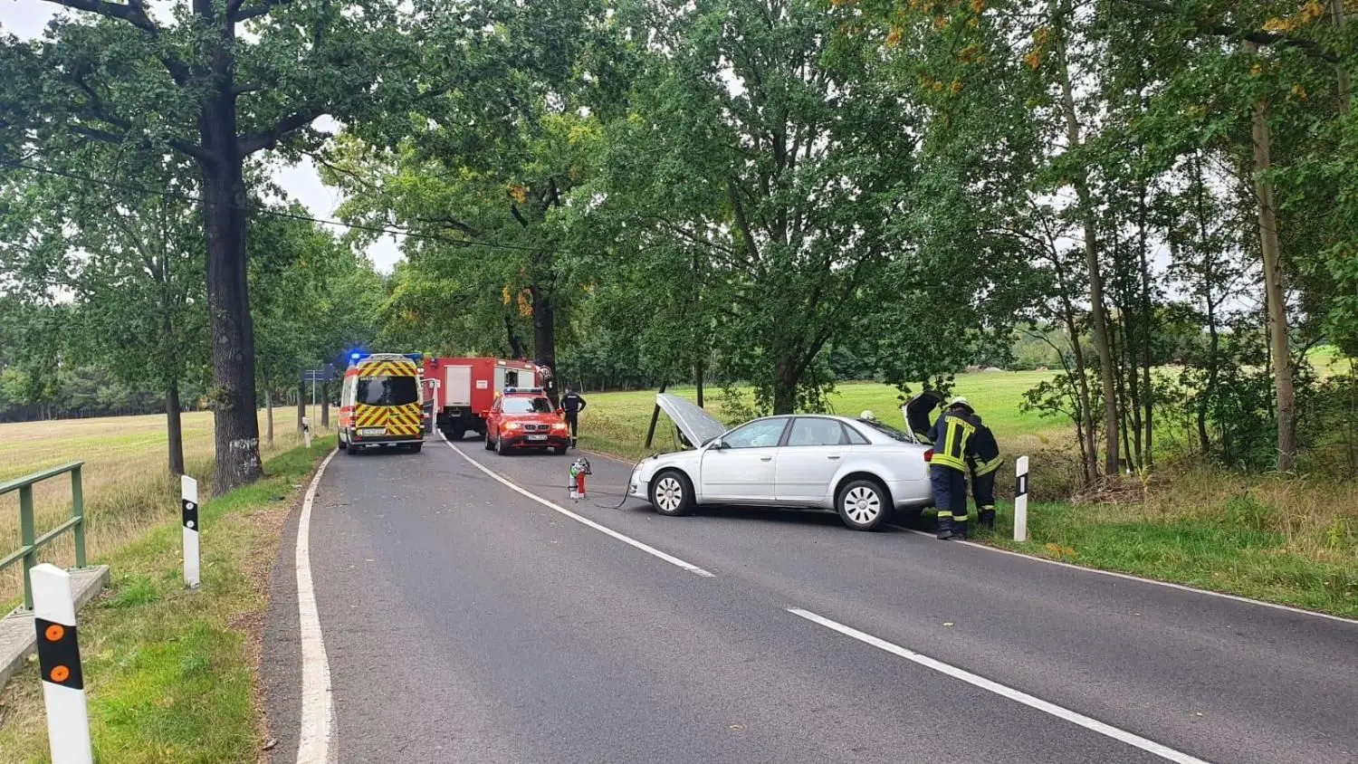 Auch zu vielen Verkehrsunfällen wie hier an der B 115 werden die Feuerwehrleute aus Döbern-Land gerufen.