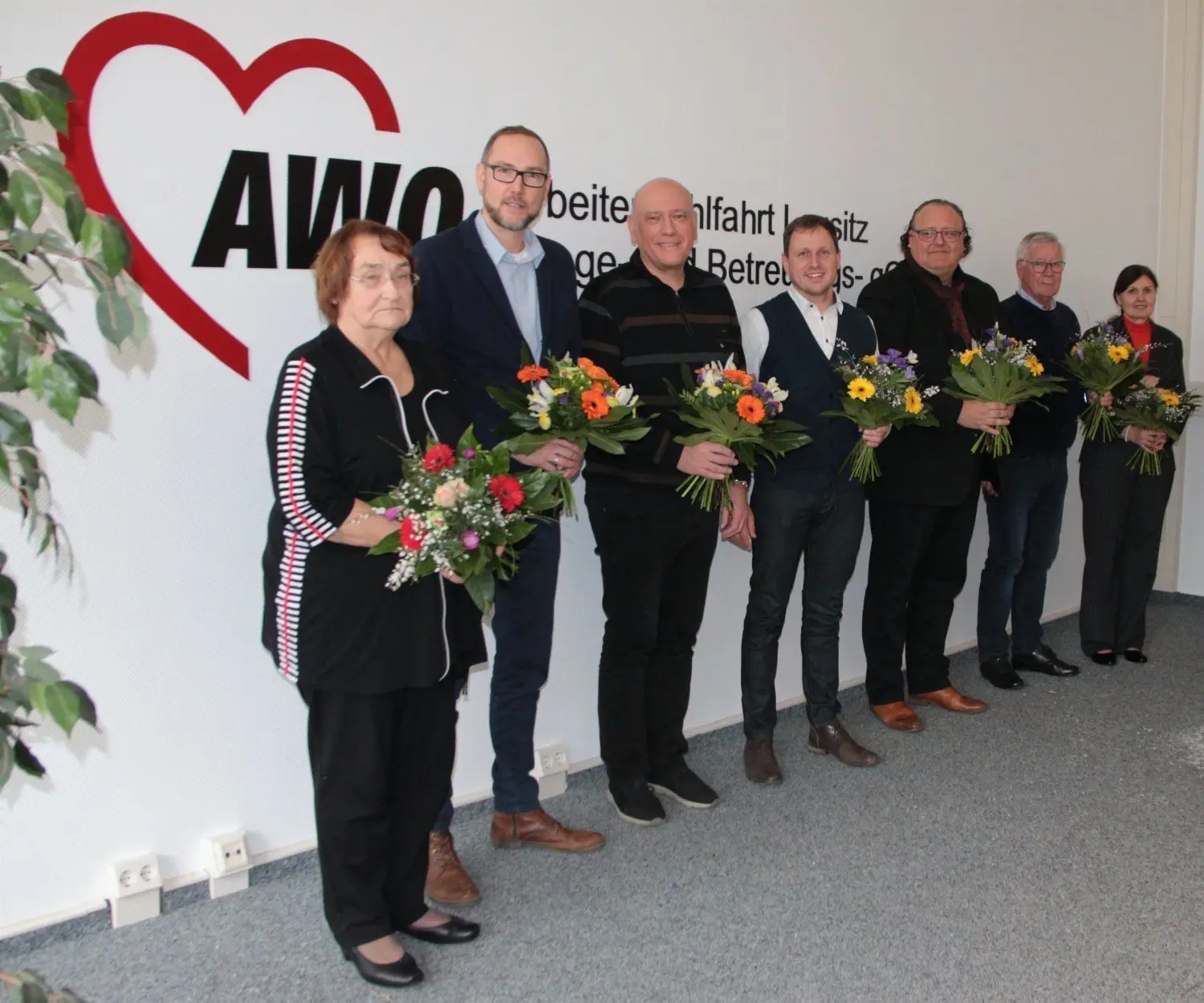 Awo Lausitz Pflege- Und Betreuungs- Ggmbh Geschäftsstelle www.lr-online.de