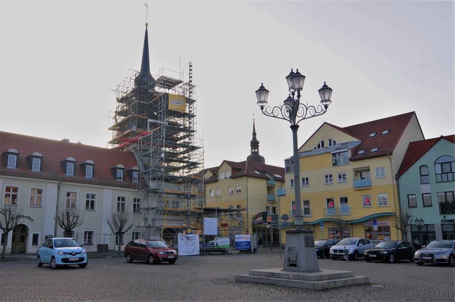 Hier - auf dem Spremberger Marktplatz - wollen sich am Freitag die Gegner der aktuellen Corona-Maßnahmen treffen und dagegen protestieren.