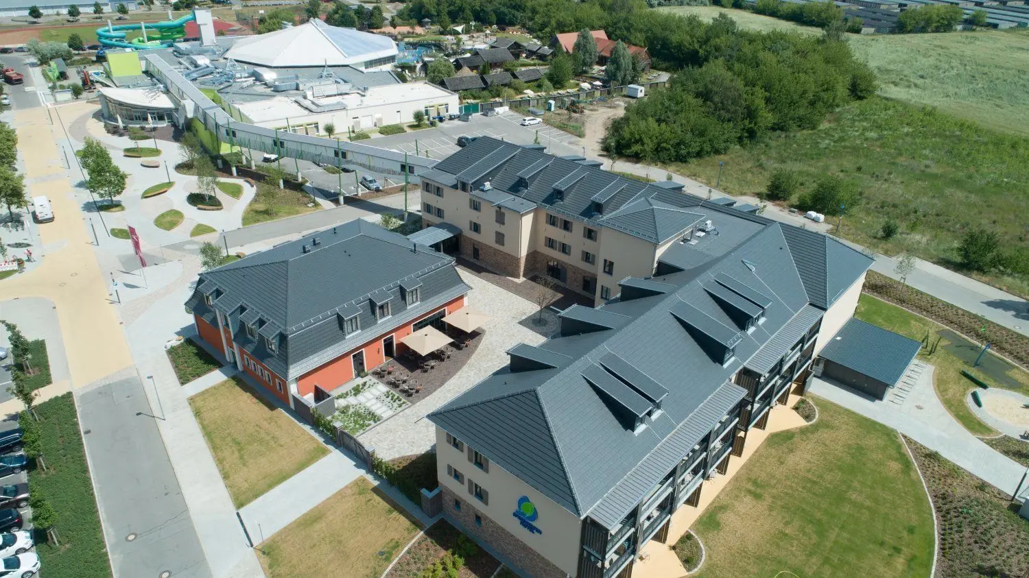 Spreewelten-Gebäudekomplex mit Hotel und angeschlossenem Bad in der Lübbenauer Neustadt.