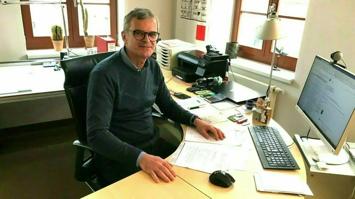 Jürgen Habermann, Architekt der Finsterwalder Stadthalle, ist froh, dem hohen Erwartungsdruck standgehalten zu haben. Nun geht es auf zu neuen Projekten.