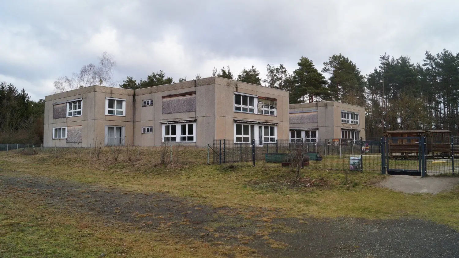Die ehemalige Kita in Walddrehna soll reaktiviert werden. Darin könnte künftig der Hort und eine Vorschulgruppe untergebracht werden.