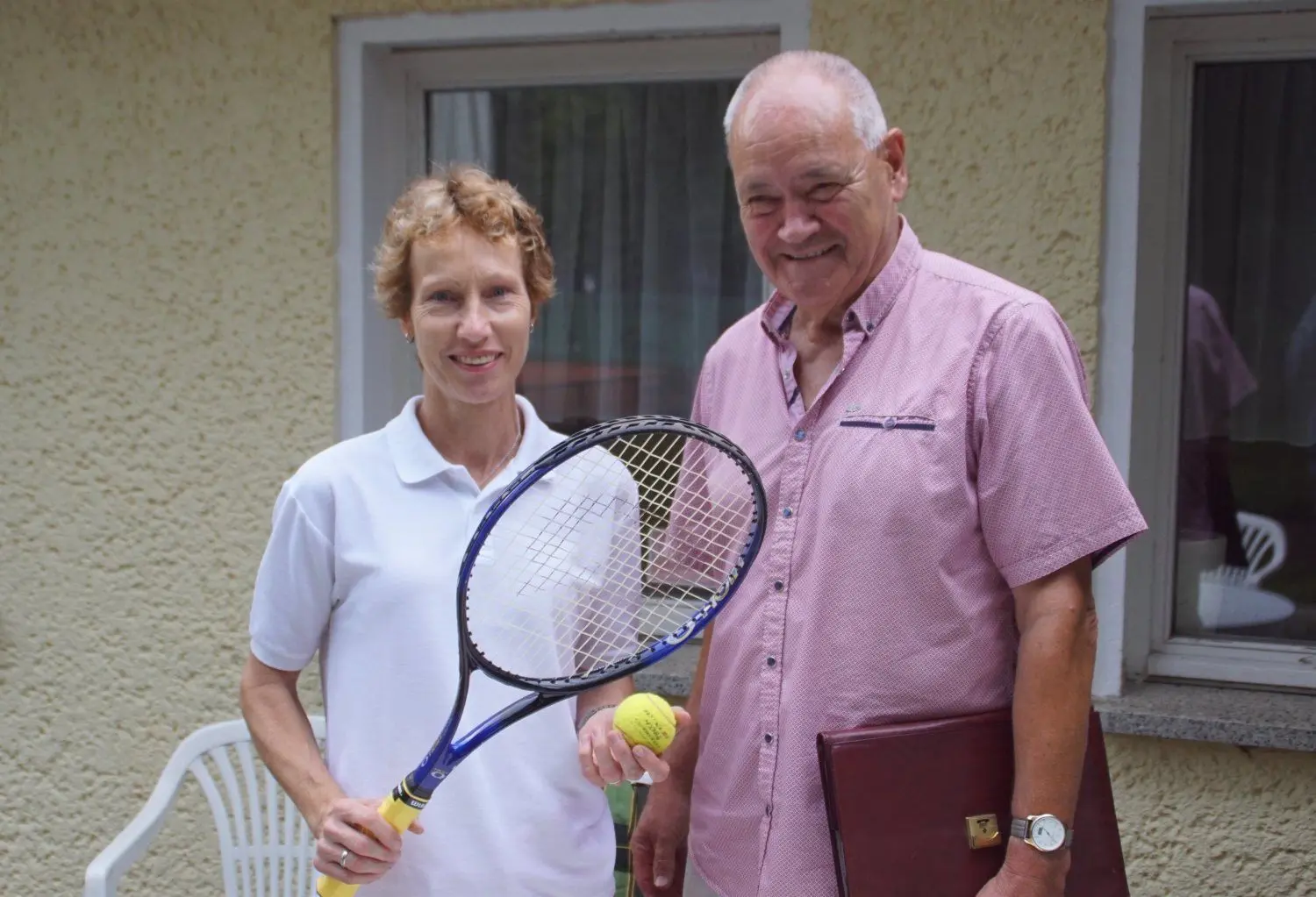 Christiane Winter und Dr. Hans Madsen freuen sich auf das 100-jährige Jubiläum des TC Sängerstadt im nächsten Jahr.