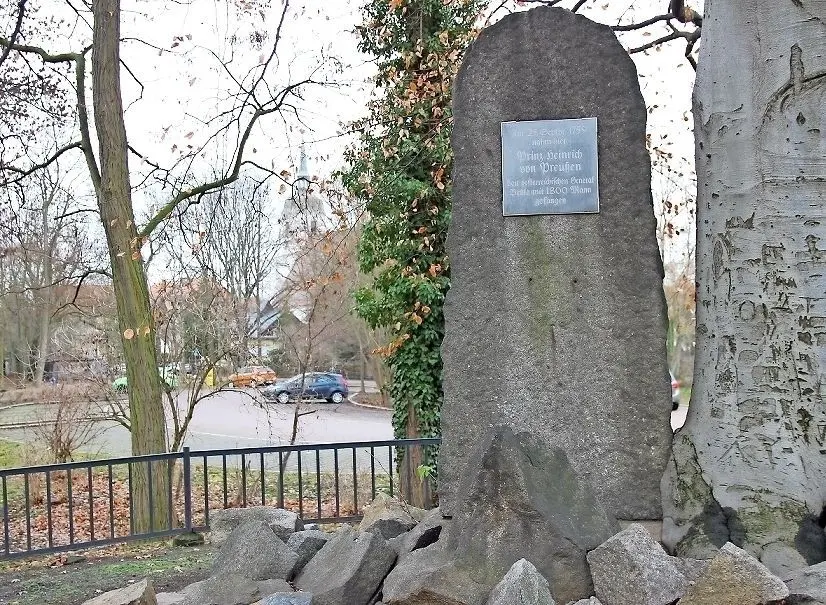 Nahe des Hoyerswerdaer Lessinghauses befindet sich das Denkmal für die Schlacht anno 1759. ⇥