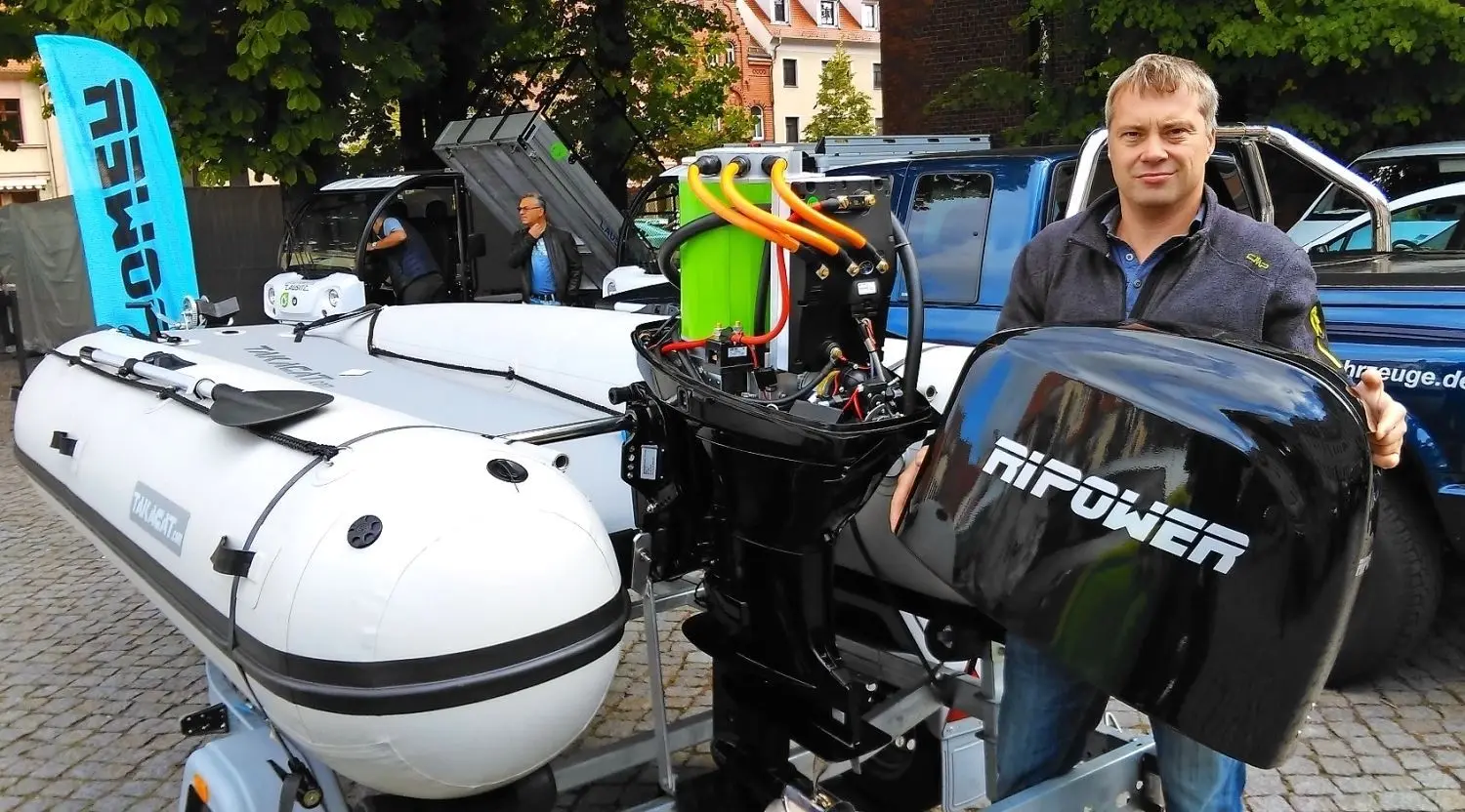 Sven Richter aus Falkenberg/Elster fertigt in seinem Unternehmen RiPower GmbH elektrische Bootsmotoren unterschiedlicher Leistung.