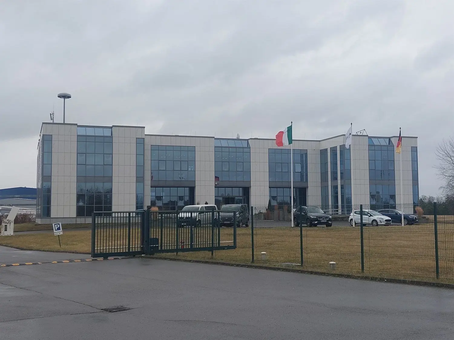 Das Unternehmen Porcelaingres in Vetschau, Keramikfliesenhersteller und einer der größten Arbeitgeber. Der Tarifstreit ist noch lange nicht beendet.