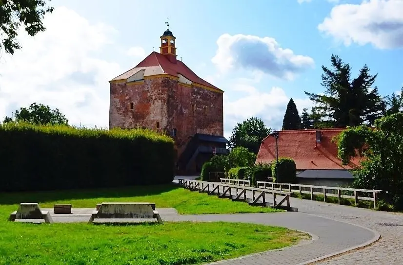 Rund 200 Besucher pro Monat sehen sich den im 16. Jahrhundert erbauten Festungsturm in Peitz an. ⇥