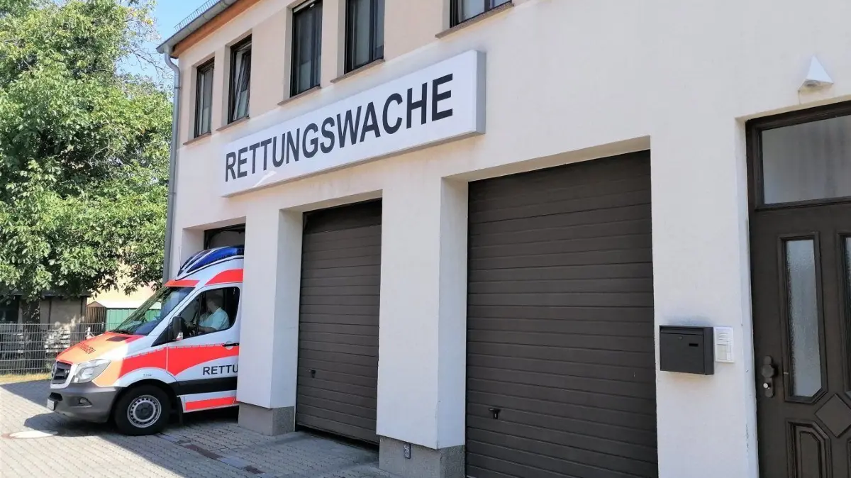 Der Rettungsdienst fährt in Elbe-Elster jährlich Tausende Einsätze.
Elsterwerda Rettungswache