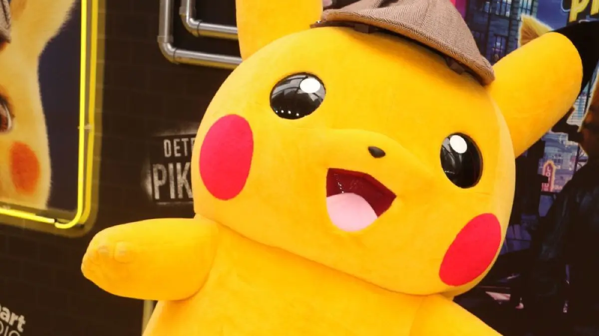 Pokemon
02.05.2019, USA, New York: Eine Pikachu-Figur ist während der Premiere des Films «Pokemon: Meisterdetektiv Pikachu» am Military Island des Times Square zu sehen. Foto: Nancy Kaszerman/ZUMA Wire/dpa +++ dpa-Bildfunk +++