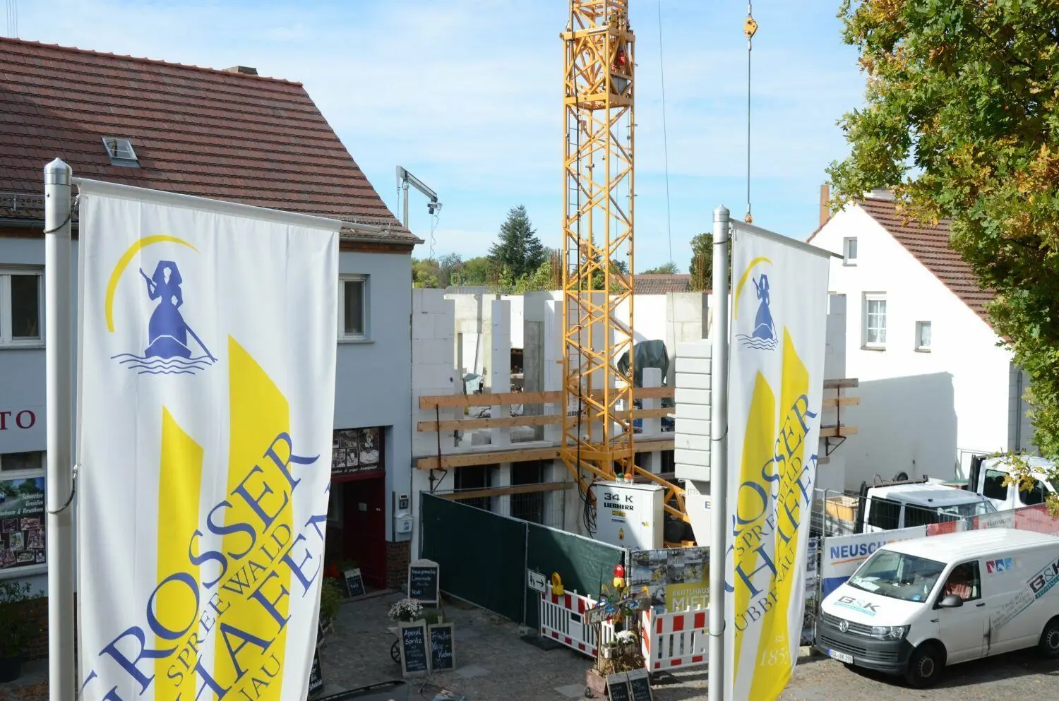 Blick auf das neue Hotel direkt am Großen Spreewaldhafen.