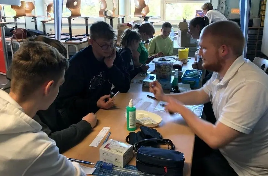 Gut besucht waren zum Tag der Berufe auch die Präsentationen des Pflegedienstes Thyrolf aus Falkenberg.