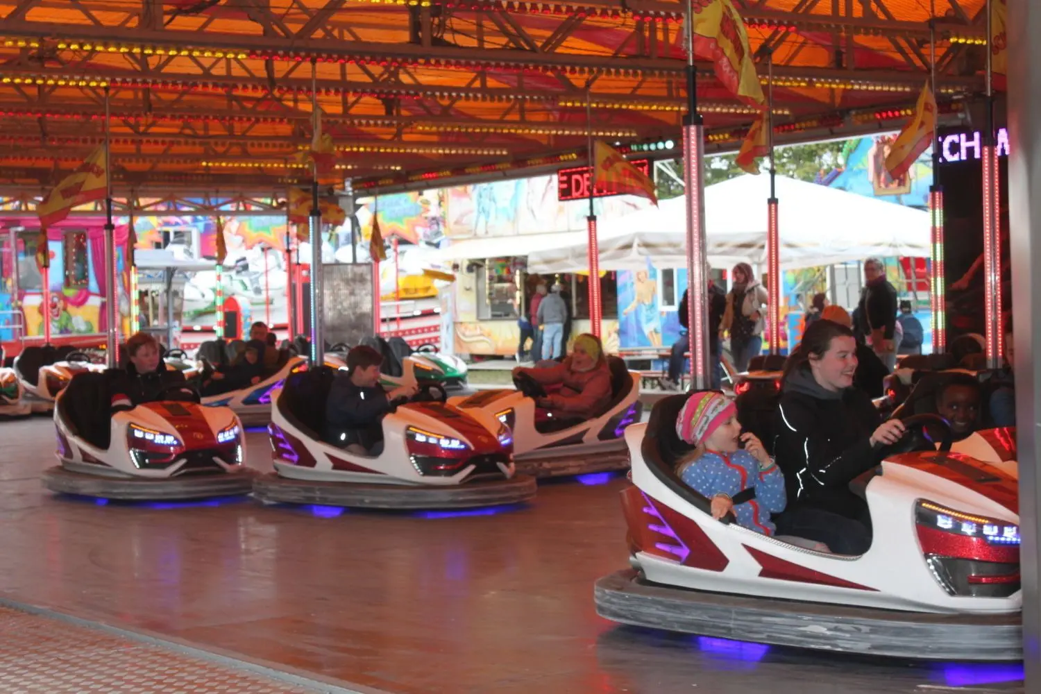 Auch bei der Kirmes in Herzberg kamen wieder - wie hier im Jahr 2019 - viele Besucher. (Archivfoto)