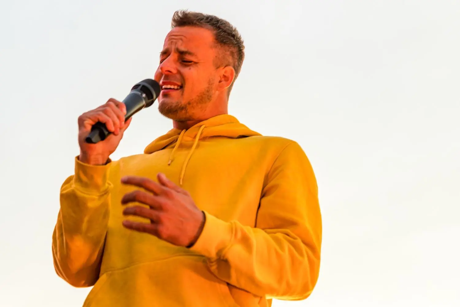 Alexander Knappe spielt zwischen den Feiertagen Ende Dezember ein Onlinekonzert und unterstützt damit den Cottbuser Club Bebel.