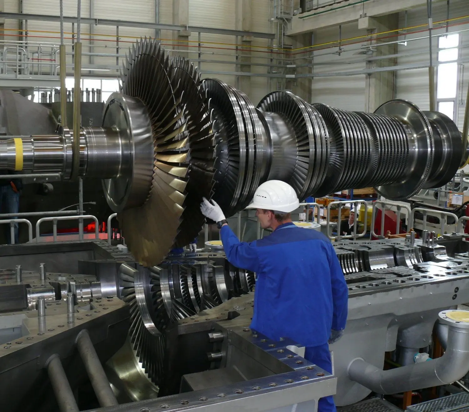 Bei Siemens in Görlitz läuft die Produktion „nicht unverändert“ weiter, deutliche Beschränkungen gibt es jedoch noch nicht.