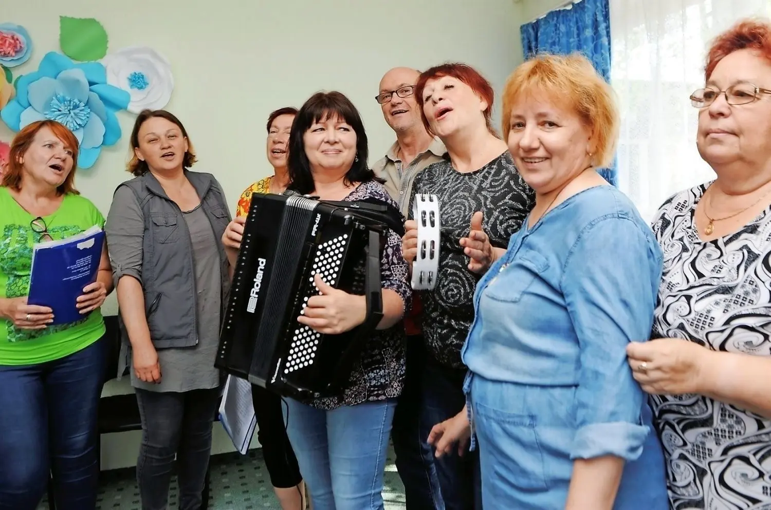 Die Chorprobe im Verein Miteinander in Weißwasser erfreut sich jeden Donnerstag großer Beliebtheit. ⇥