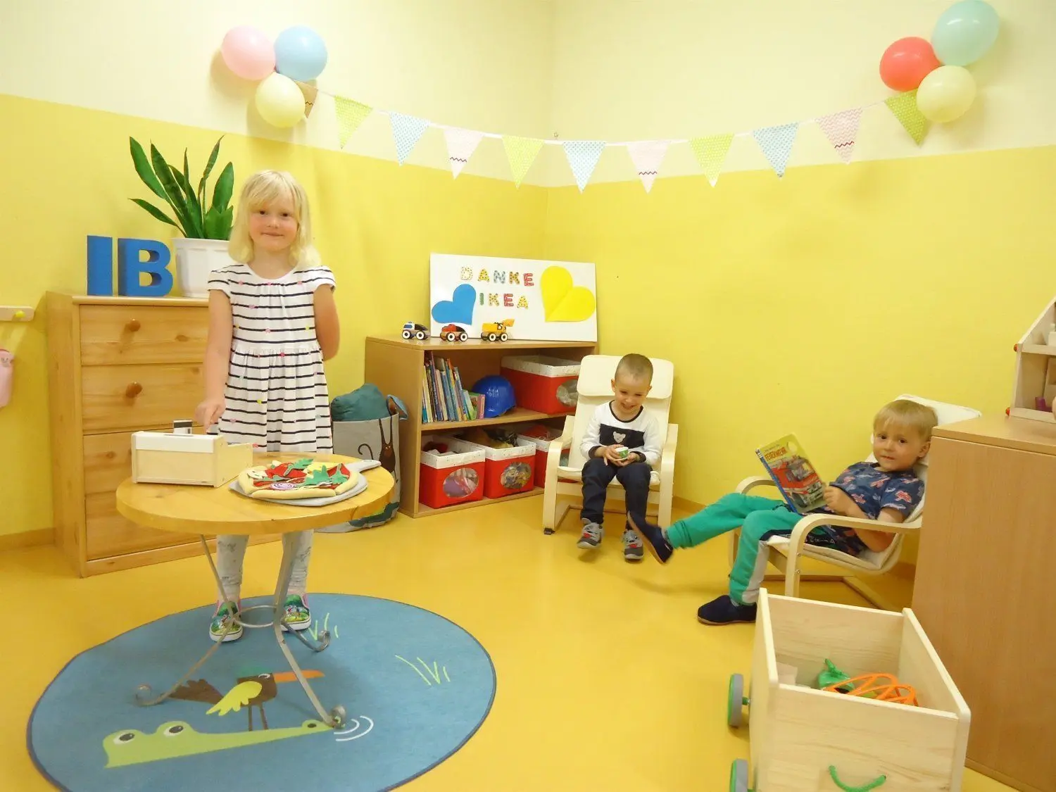Mit den Ikea-Spenden können in der Kita Waldhaus in Bad Liebenwerda Räume neu eingerichtet werden.