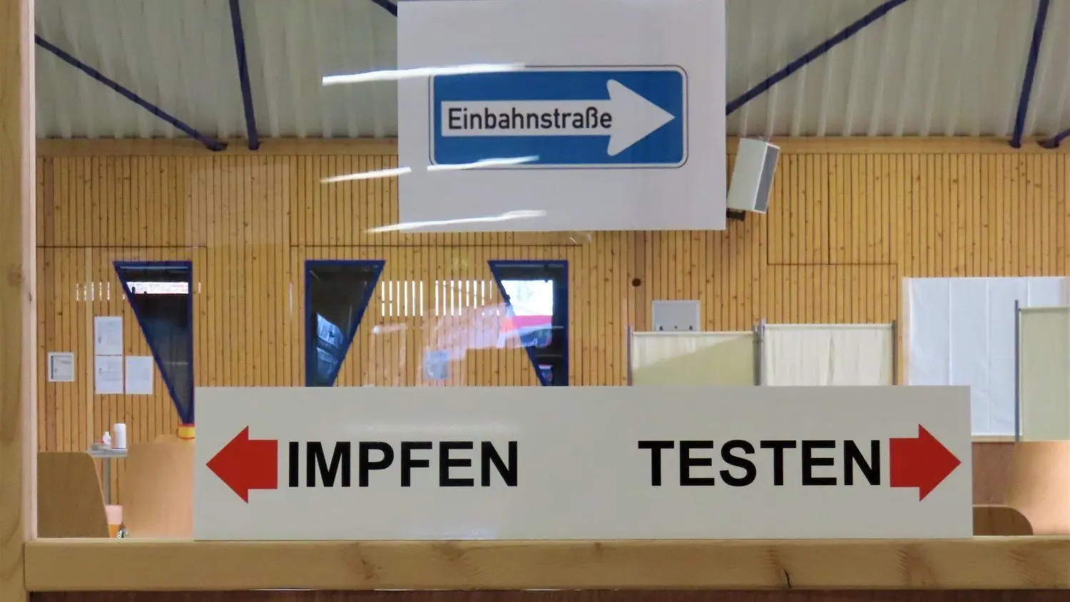 Die Sporthalle am Alexander-Puschkin-Platz in Spremberg wird im Juni und Juli nicht nur auf Corona getestet, sondern abermals gegen Corona geimpft.