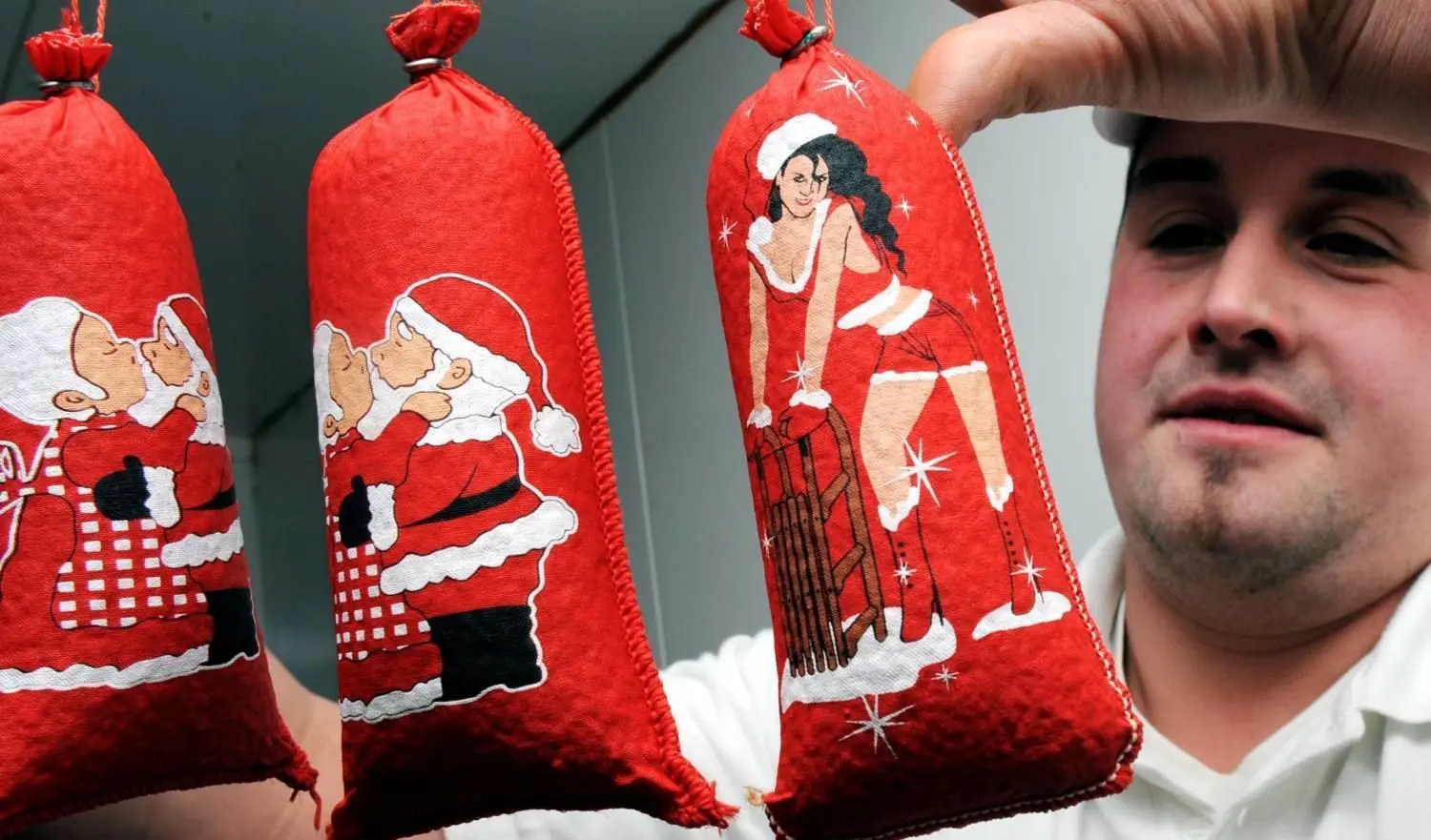 Die Weihnachtssalami hängt noch im Reiferaum.