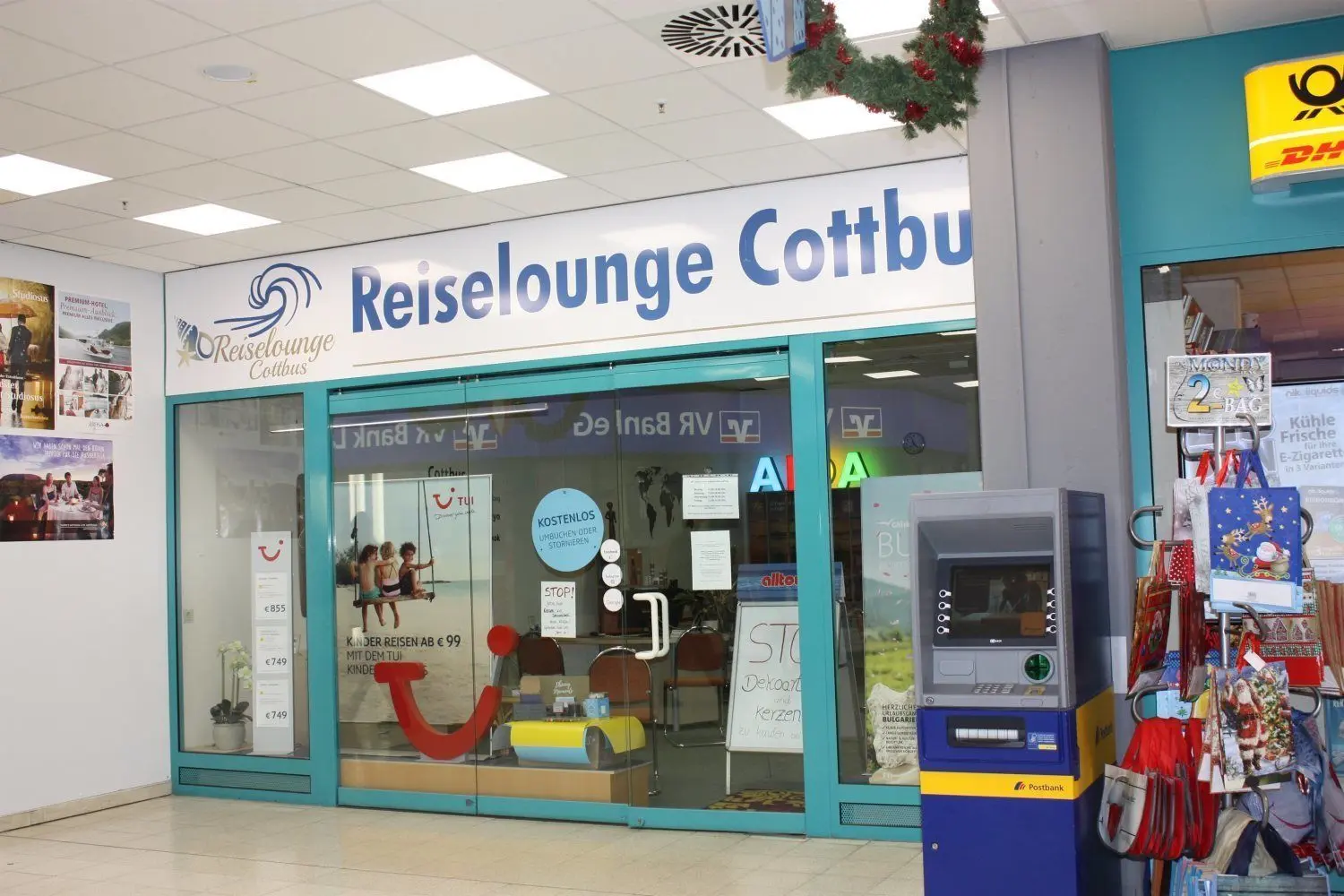 Die Reiselounge Cottbus im Cottbus-Center in Sielow. Bis 15. Dezember war auch das Reisebüro noch geöffnet, allerdings mit eingeschränkten Öffnungszeiten. Seit dem Lockdown ist es zu. Beraten wird weiter telefonisch.