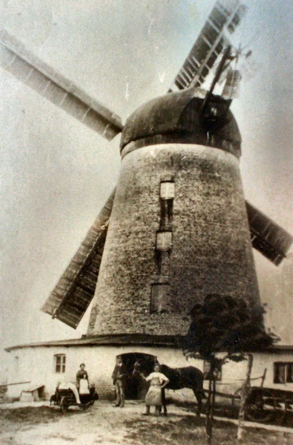 An der heutigen Mühlenstraße in Weißwasser hatte einst eine Holländermühle gestanden.