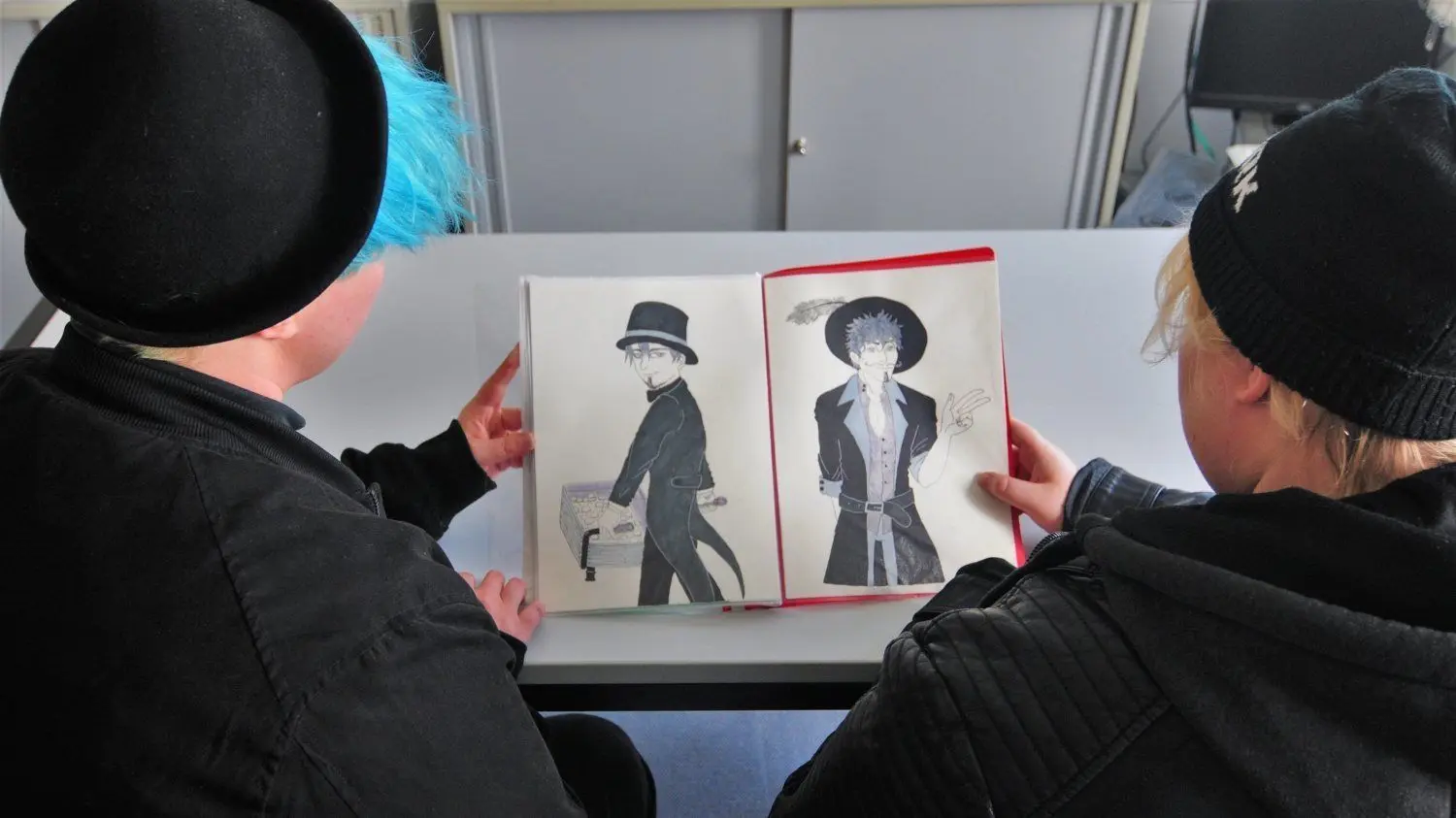 Das kreative Duo hinter dem Manga-Look der alten Spremberger. Sie nennen sich Bocchan und Seichan und seit vielen Jahren Fans der japanischen Comic-Szene.