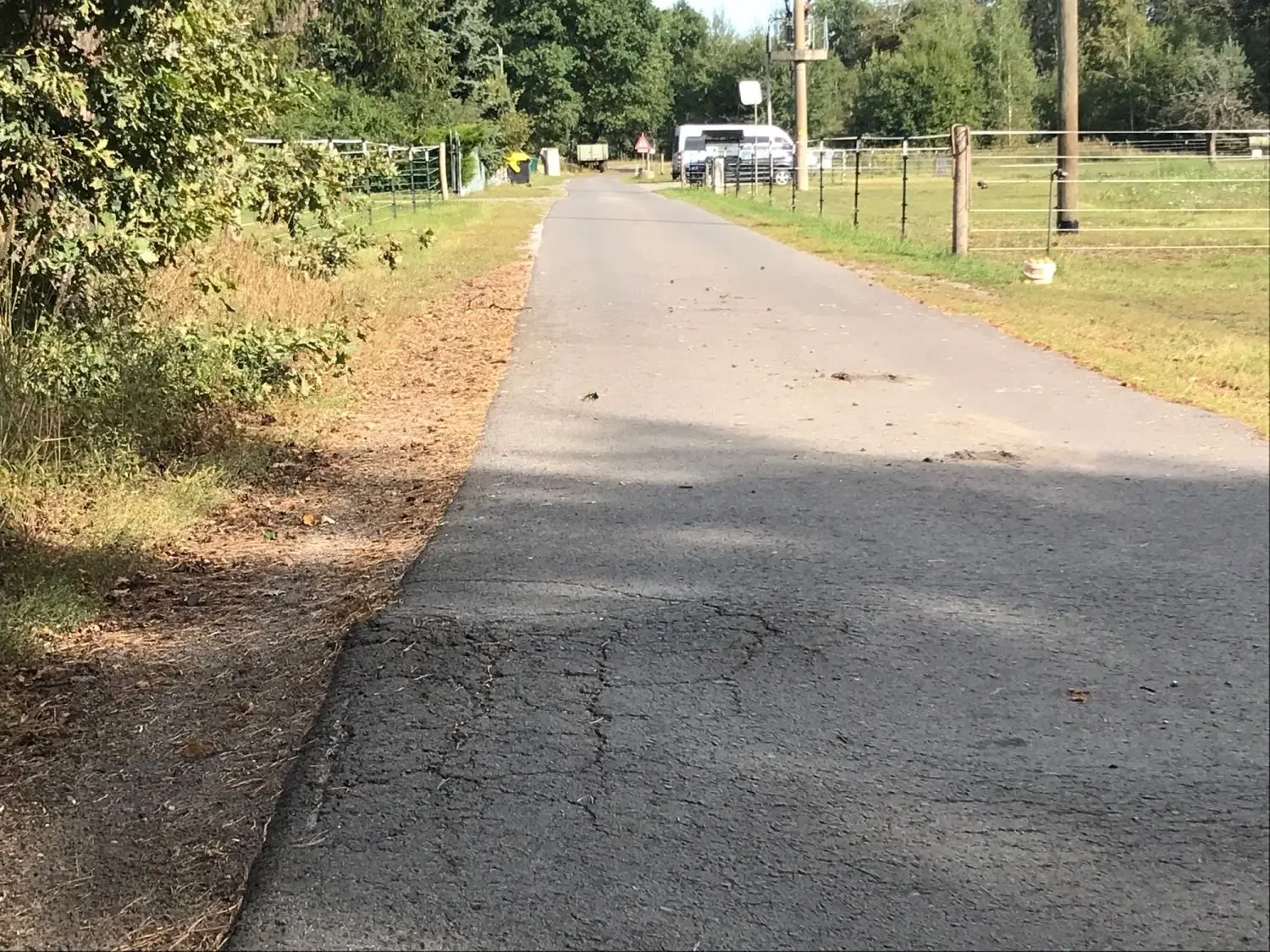 Der Schwarze Elster-Radweg ist nicht nur auf Lauchhammeraner Fluren teilweise miserabel, sondern auch am Vorwerk Waidmannsruh, das zu Frauendorf gehört.