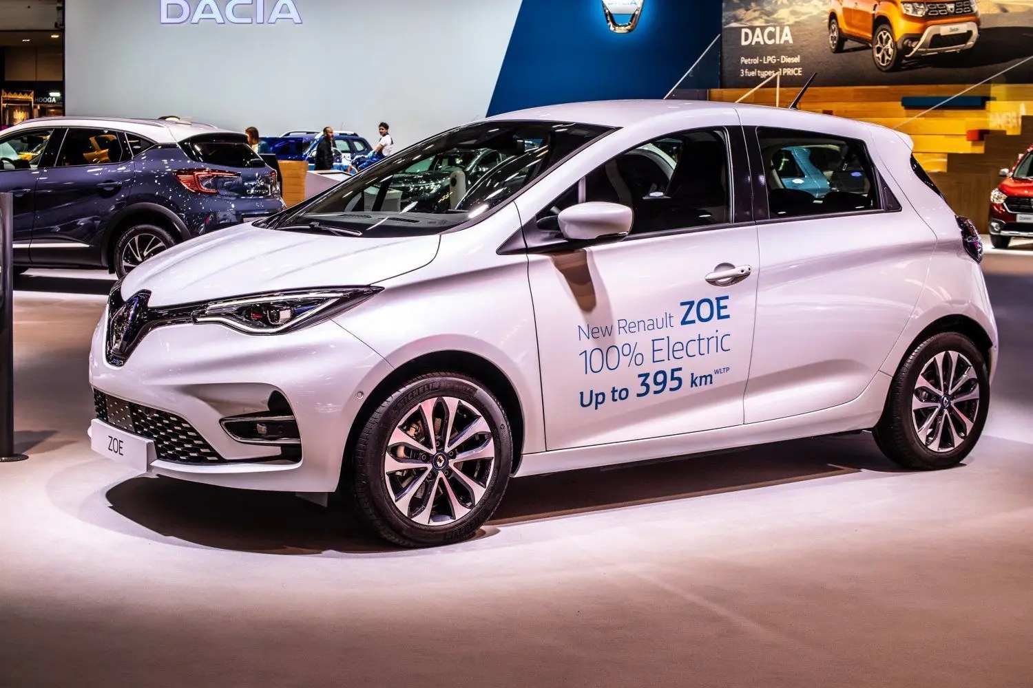 Der Renault Zoe fährt zu 100 Prozent elektrisch. Auch auf den Straßen von Elbe-Elster ist das Fahrzeug zu finden.
