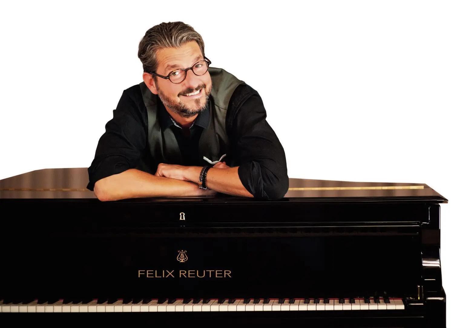 Felix Reuter, Pianist und Musikkomödiant, ist in Finsterwalde bei der Weihnachtsträumeshow dabei.