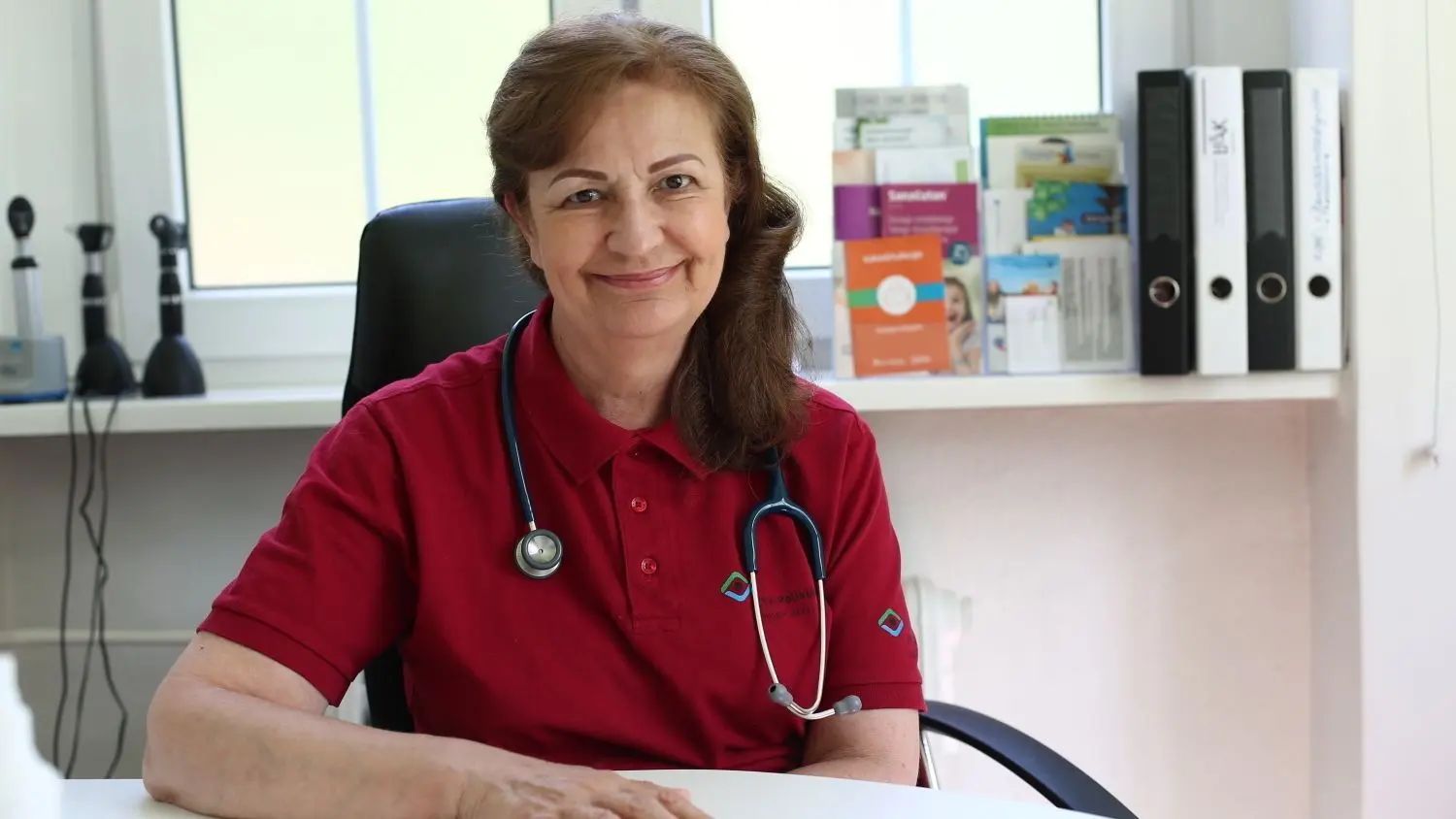 Kinderärztin Dr. Ildiko Hollos an ihrem neuen Arbeitsplatz in Forst.