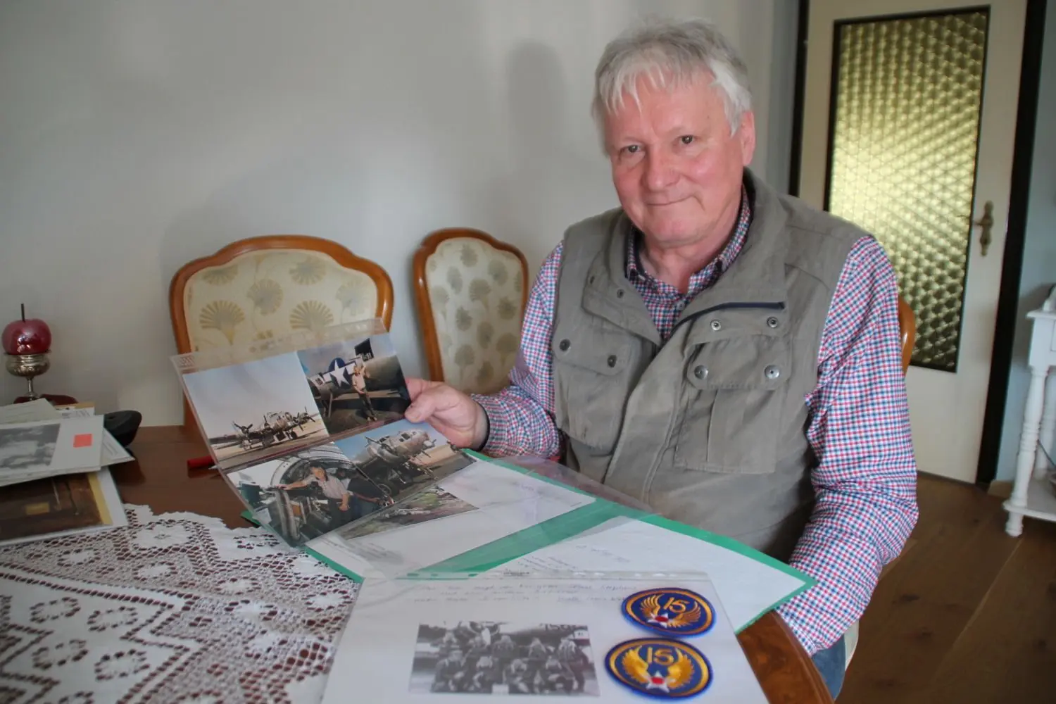 Seit mehr als 25 Jahren beschäftigt sich Peter Gajda aus Guteborn mit den Bomberabstürzen im März 1945 über seiner Heimatregion.