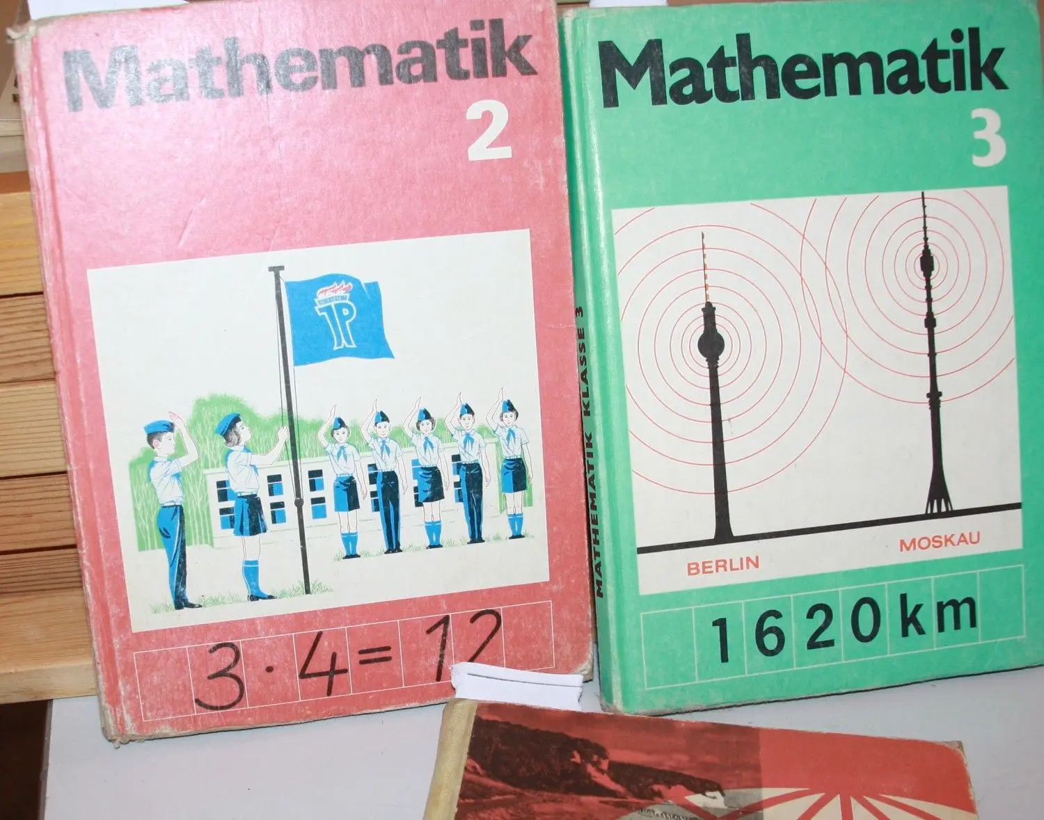 Die große Politik in den Mathebüchern kleiner Luckauer.