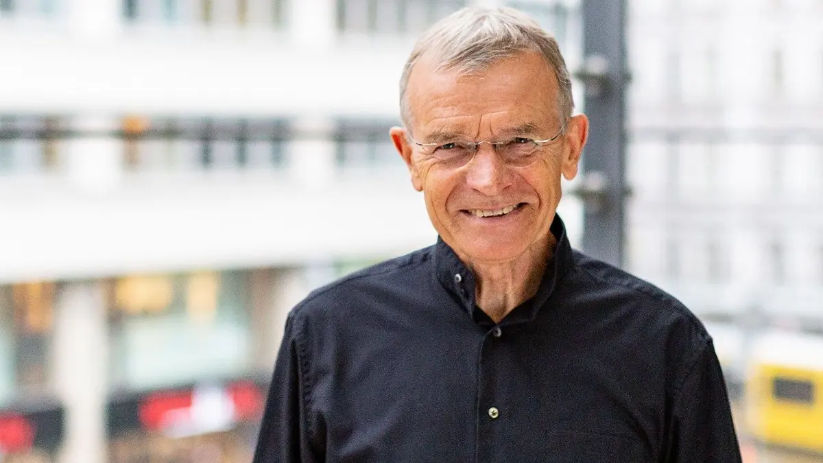 Klaus Hurrelmann beschäftigt sich seit den 1970er-Jahren wissenschaftlich mit jungen Menschen und gilt in Deutschland als einer der bekanntesten Jugendforscher.