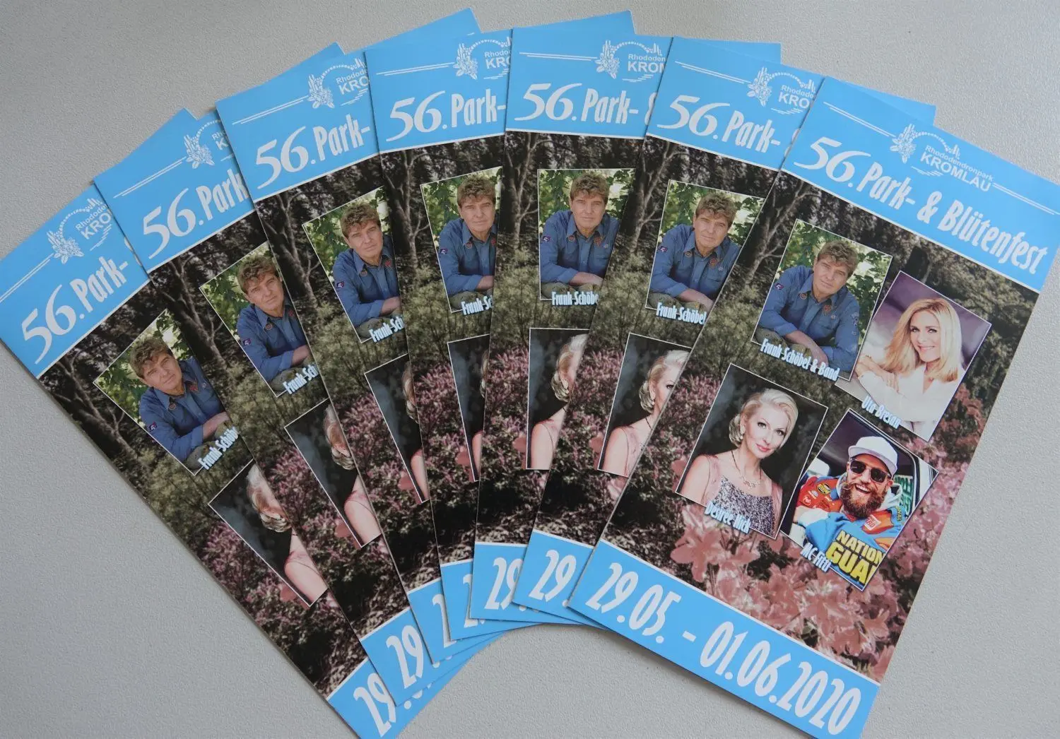 Tausende Flyer waren für das 56. Park- und Blütenfest gedruckt worden. Sie wandern nun zum Großteil in die Papiertonne.