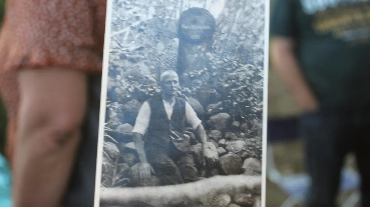 Diese verblichene Fotografie von Otto Max Wenkel hat dessen Urenkelin aufbewahrt. Er soll „Herzbörnchen“ angelegt haben.