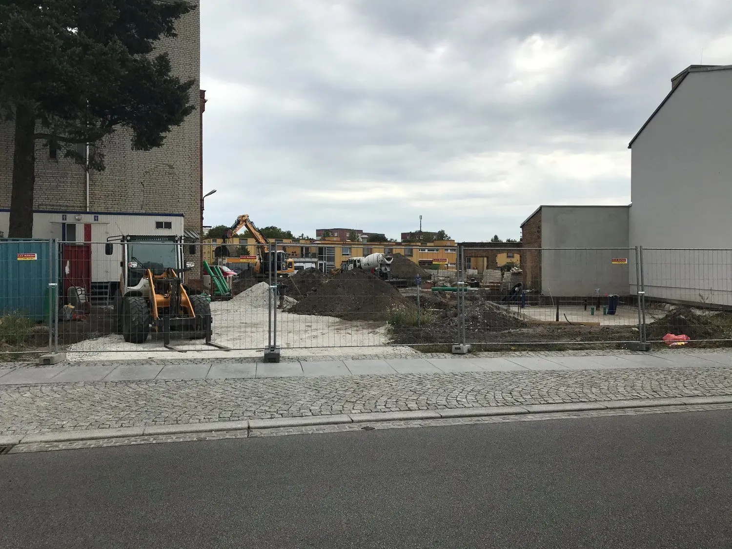 Der Bau der Stadthalle Finsterwalde schreitet weiter voran.
