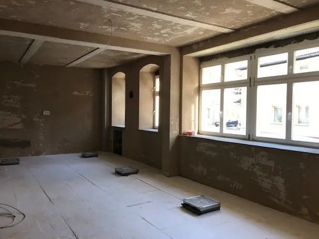 An anderer Stelle sind die Arbeiten schon sichtbar fortgeschritten.