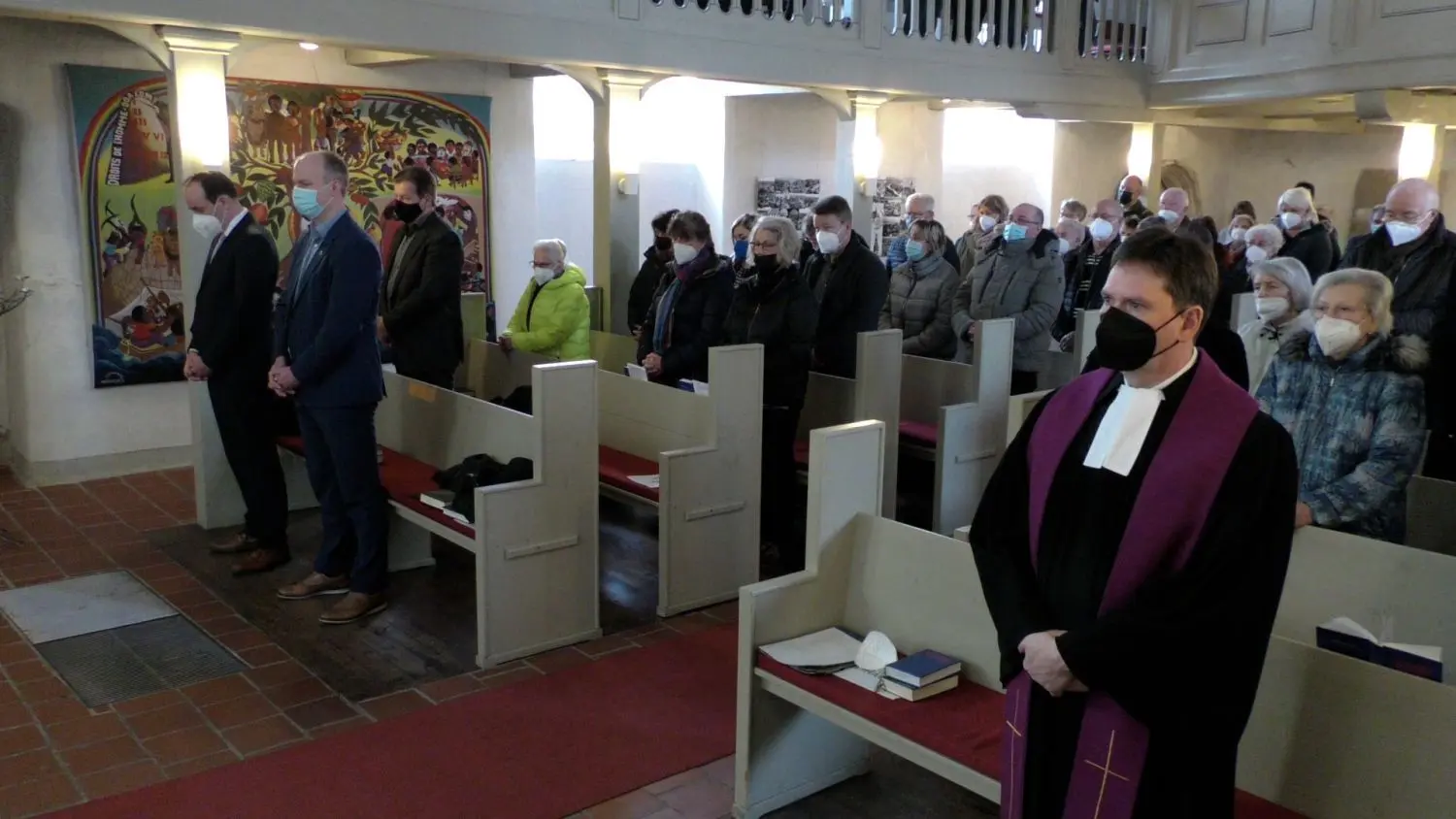 Bei einem Friedensgottesdienst in Lauchhammer sind 1875 Euro für die Menschen in der Ukraine gespendet worden.