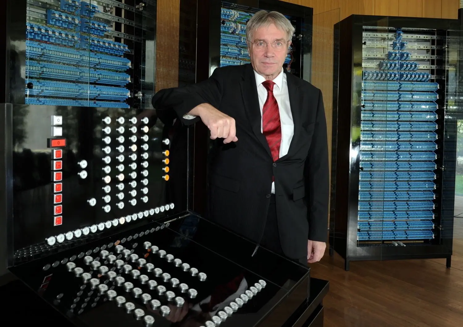 Horst Zuse ist der Sohn von Konrad Zuse, dem Erfinder des ersten funktionsfähigen Computers der Welt. Der Nachbau des ersten Rechners ist im Deutschen Technikmuseum zu sehen.