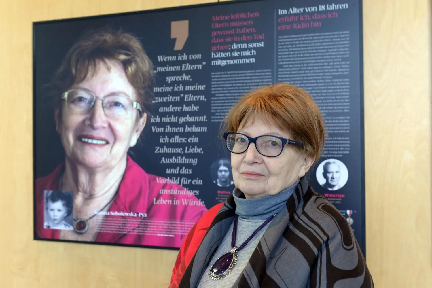 Joanna Sobolewska-Pyz wurde als Dreijährige in die Obhut einer polnischen Familie gegeben. Nur so konnte sie den Krieg als Kind jüdischer Eltern überleben.