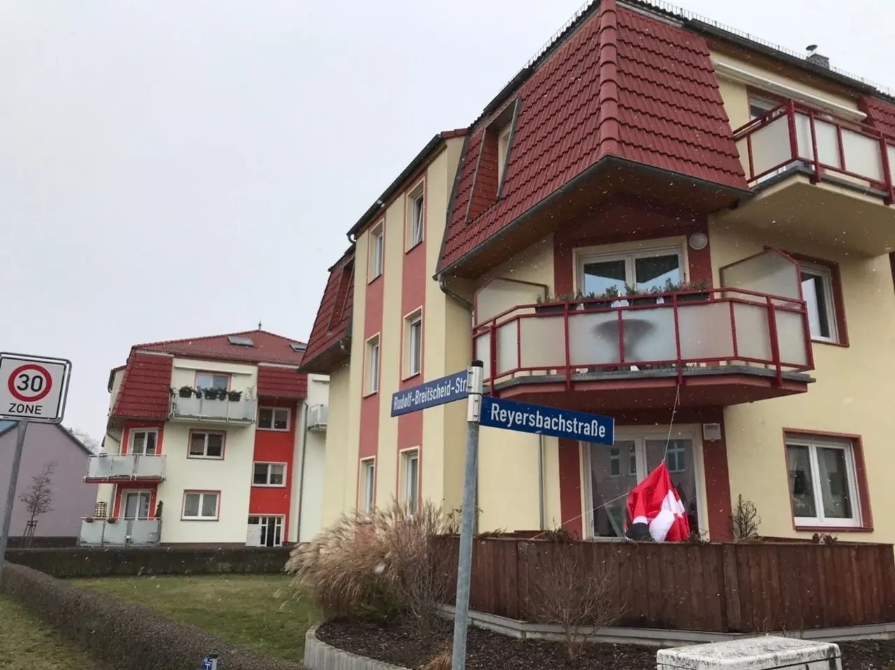 Wo einst das Haus der Werktätigen stand, befinden sich seit rund 15 Jahren diese Wohnhäuser.