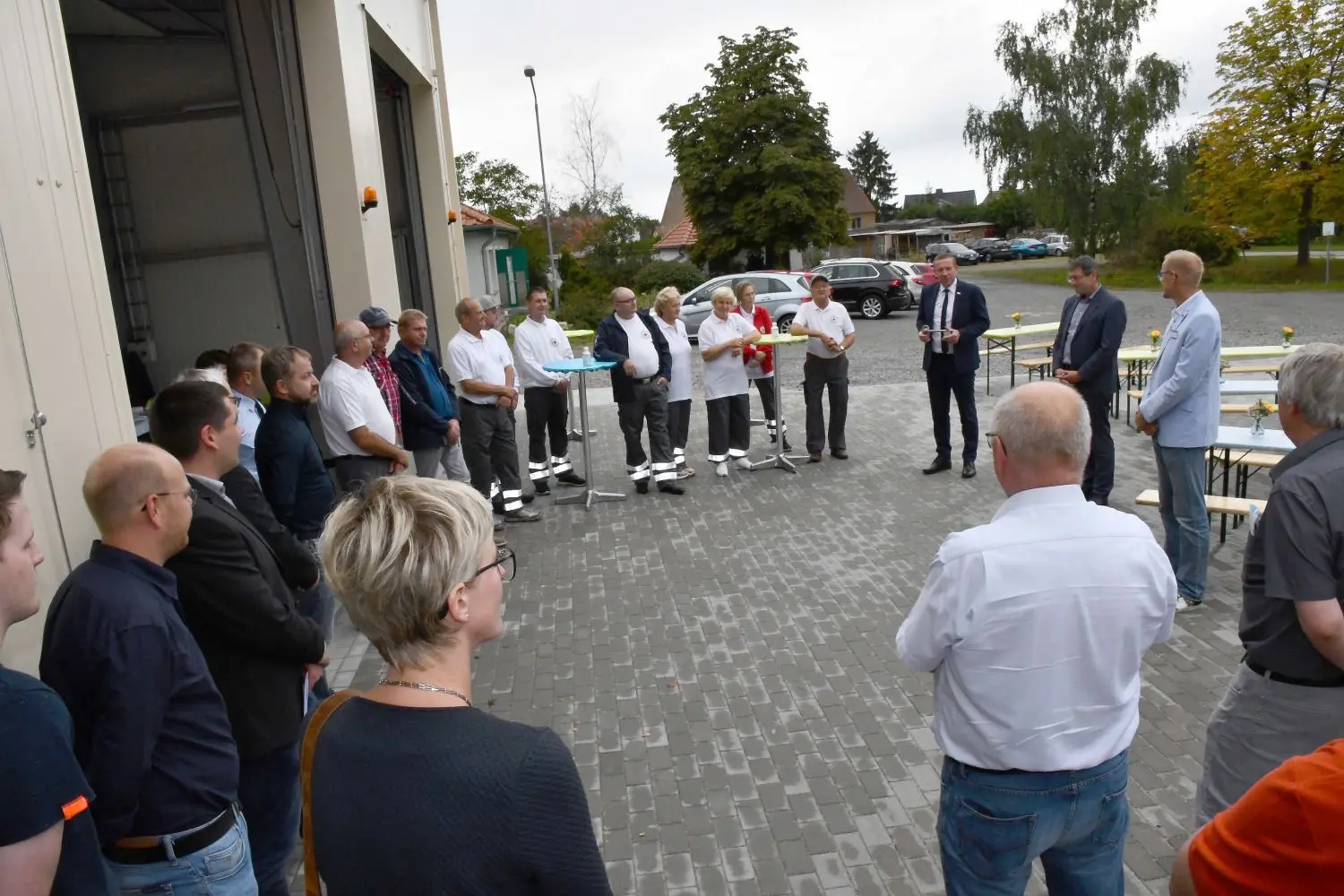 Während der Einweihungsfeier hob Landrat Christian Heinrich-Jaschinski die Bedeutung der Katastrophenschutzarbeit für den Landkreis (l.) hervor.