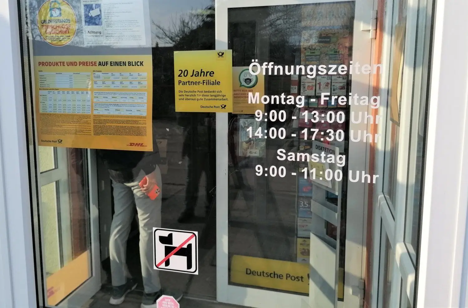 Die Kundschaft wünscht sich auch aufgrund zeitweise längeren Wartens, dass die Postfiliale in Elsterwerda ihre Öffnungszeiten erweitert.