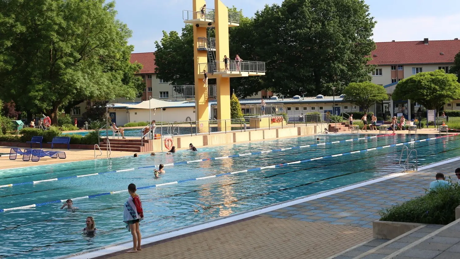 Das Forster Freibad im Betrieb unter "Corona-Auflagen"