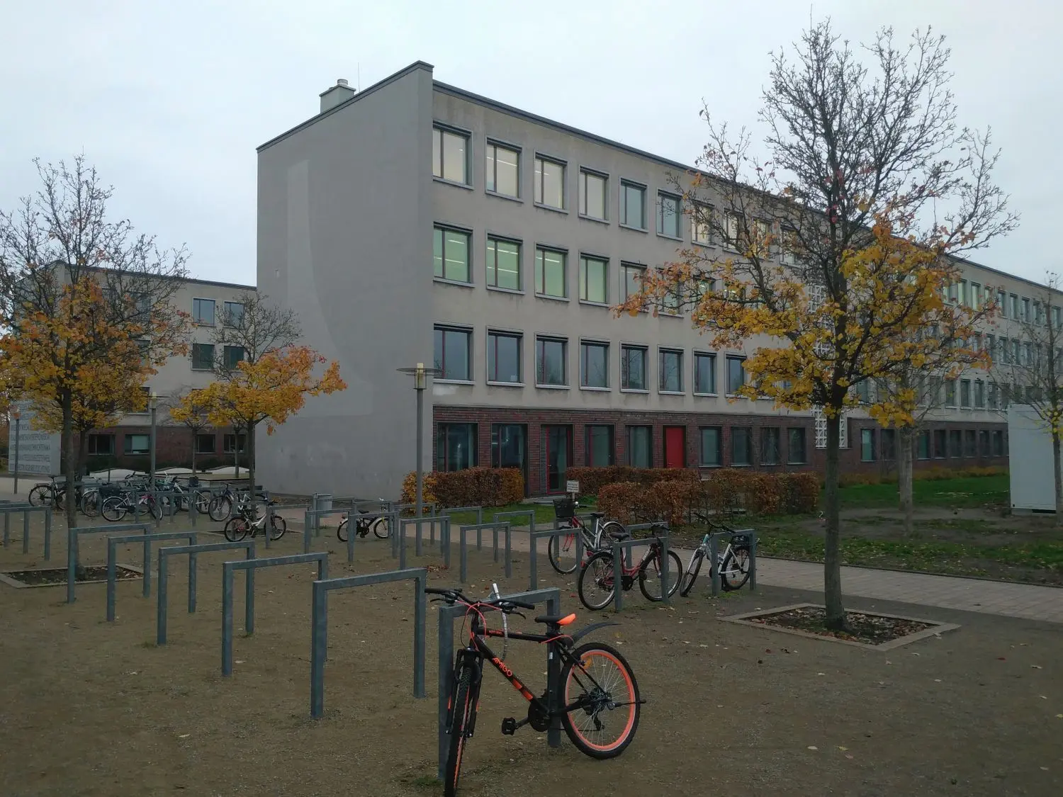 Die Calauer Grund- und Oberschule wird ab 9. August im Fokus von Verkehrskontrollen und Polizeipräsenz stehen.