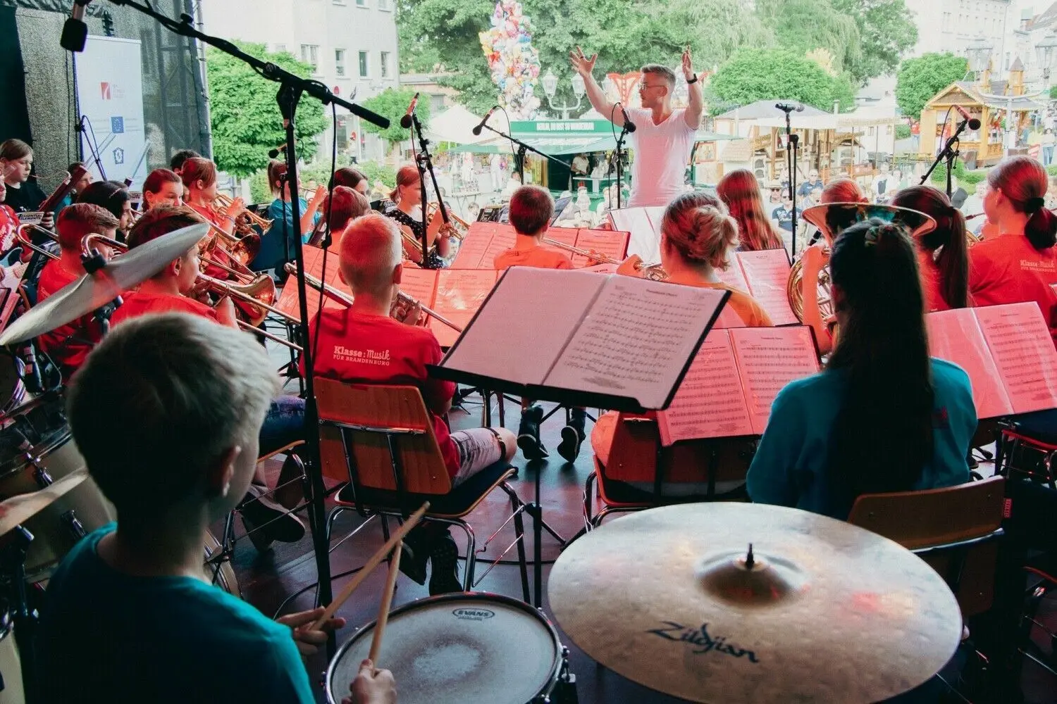 Und auch beim Gubener Frühlingsfest konnten die Musikschüler einem großen Publikum ihr Können beweisen.