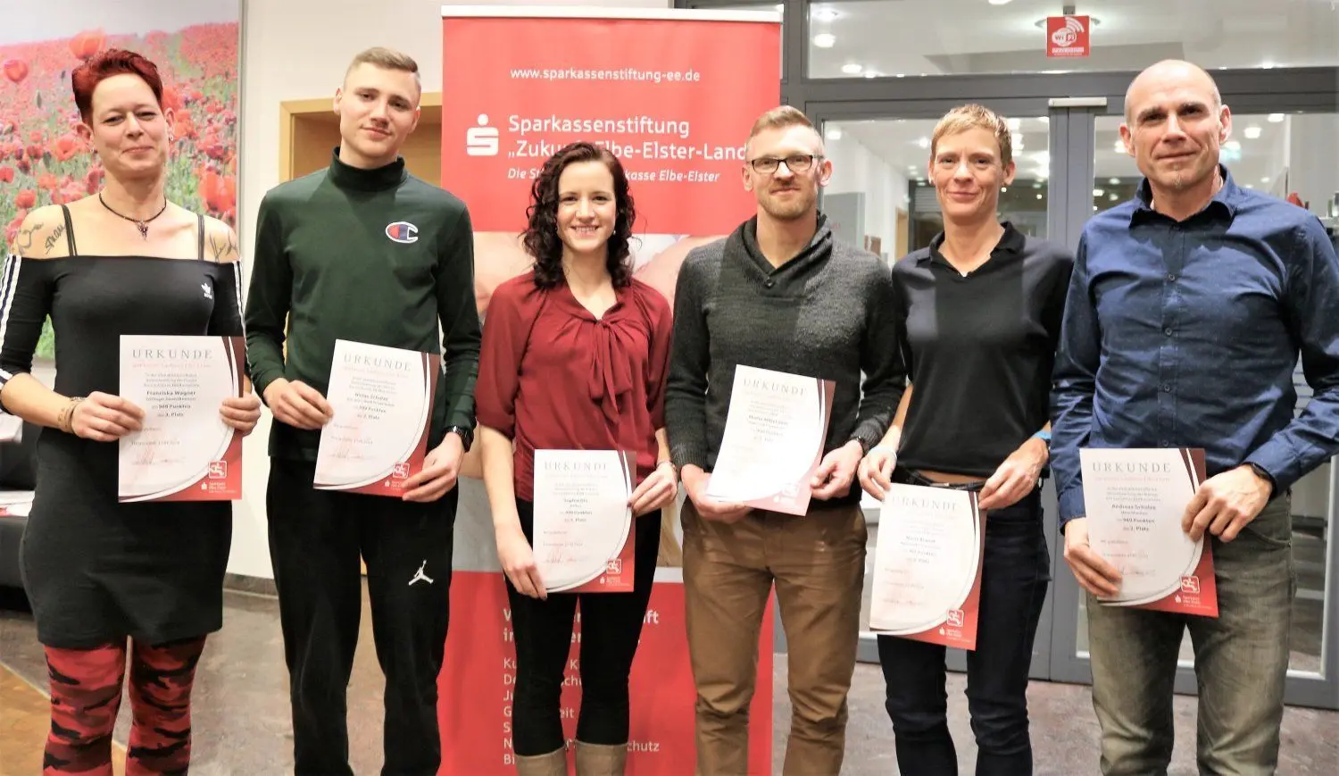 Die Besten: von links: Franziska Wagner (3.) Döllinger Dauer(B)renner, Niclas Schulze (2.) ASC, Sophia Dix (1.) Betten, Martin Mittelstädt (1.) Neptun, Marit Brandt (2.)  Neptun, Andreas Schulze (2.) Münchhausen.