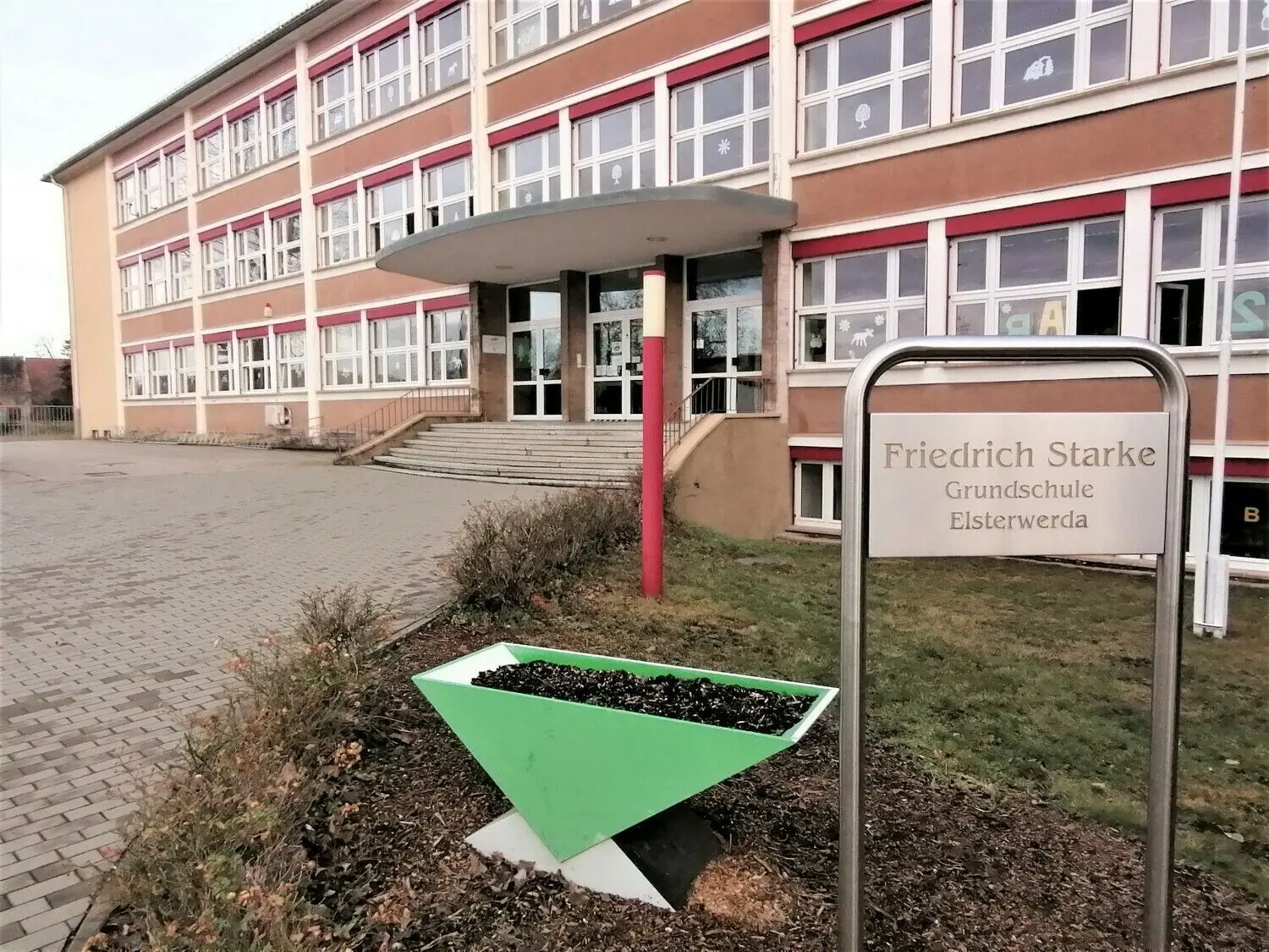 Die Friedrich-Starke-Grundschule in Elsterwerda-Biehla.