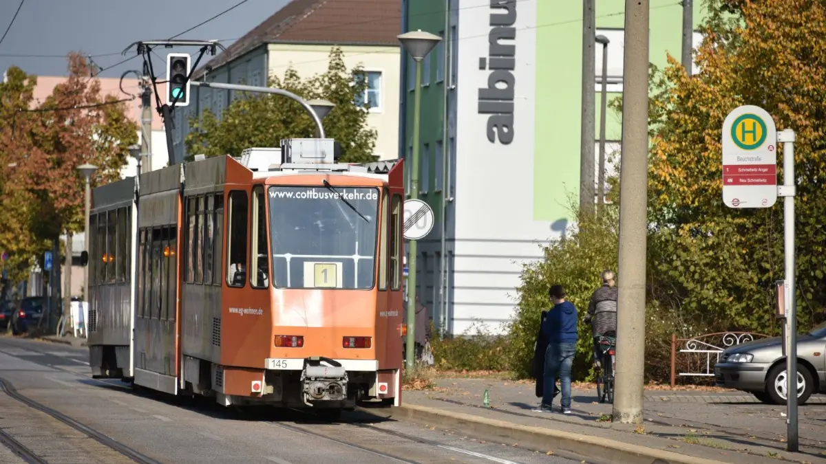 Die Straßenbahnen in Cottbus sind im Durchschnitt seit 32 Jahren im Betrieb.
Strassenbahn Linie 1 Alt Schmellwitz