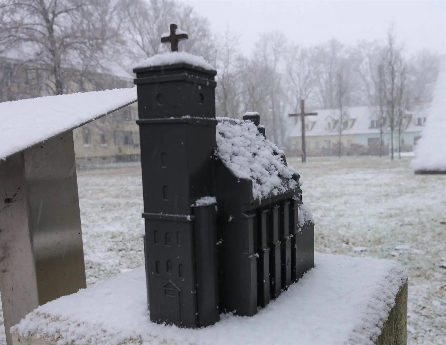 Blick auf das Modell der Stadtkirche von Bad Muskau. Sie gibt es seit 1959 nicht mehr. Im Krieg stark beschädigt, wurde sie in dem Jahr gesprengt.