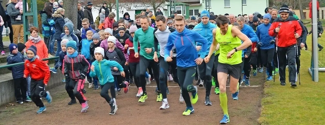 Beim Silvesterlauf in Drebkau wurden 500 Meter, 2,5 und fünf Kilometer gelaufen. ⇥